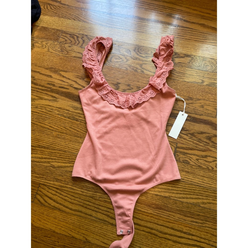 NWT Capulet Womens Ribbed Eyelet Ruffle Bodysuit Salmon Pink Scoop Neck Small
